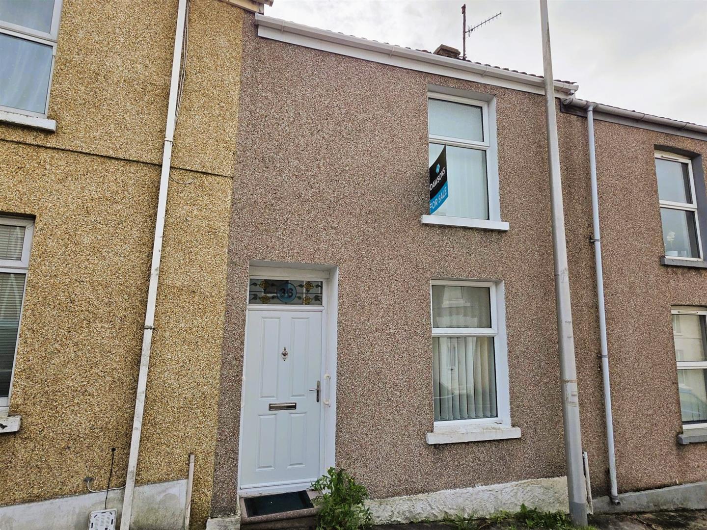 Marble Hall Road, Llanelli, SA15 1NN
